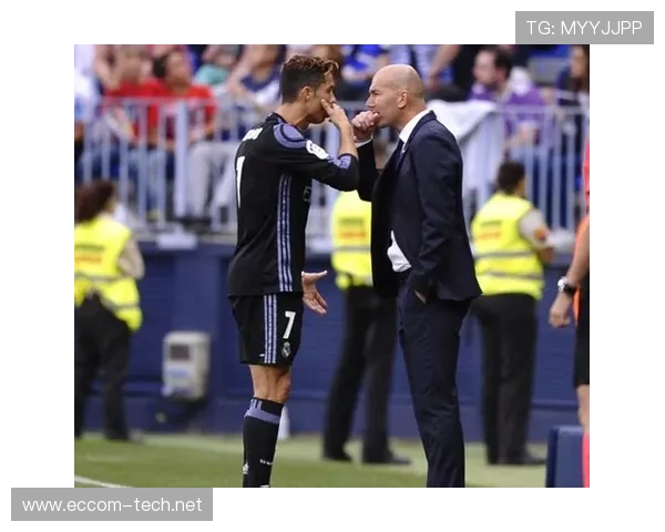 马丁·德米凯利斯荣膺四月西甲最佳教练